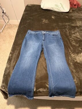 Old Navy Women's Mid Blue Flare Jeans - Wide Leg